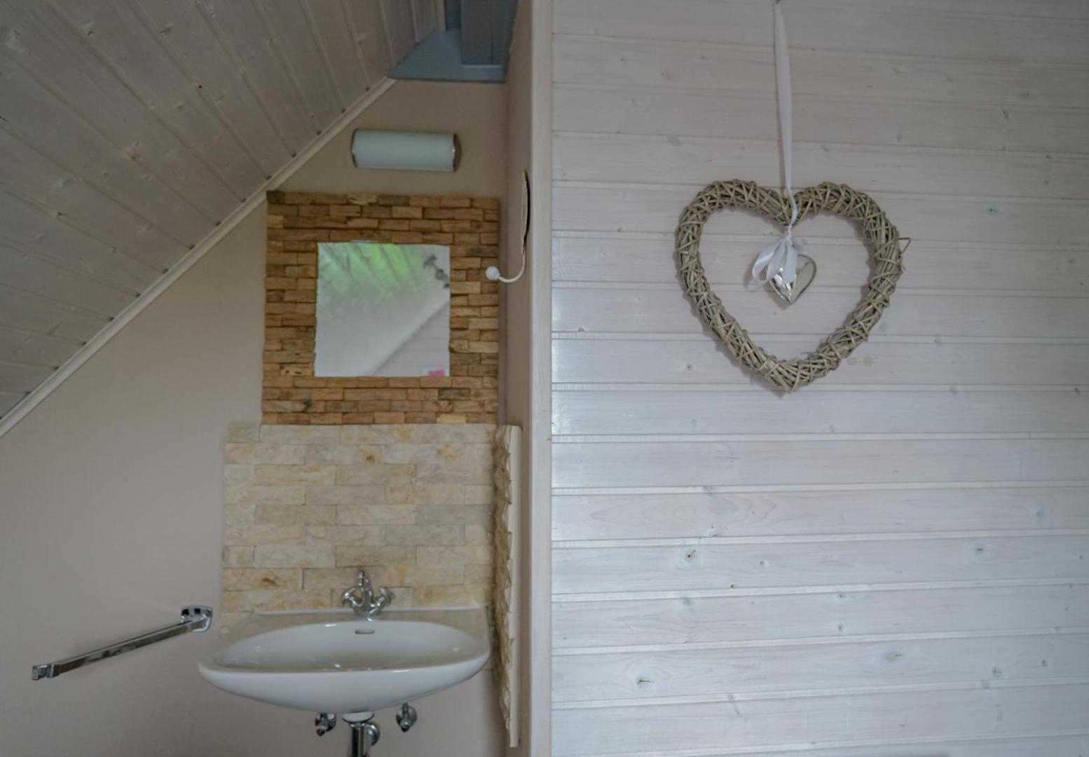Ferienhaus "Gestiefelter Kater" Am See Im Bergland Kirchheim  Kültér fotó